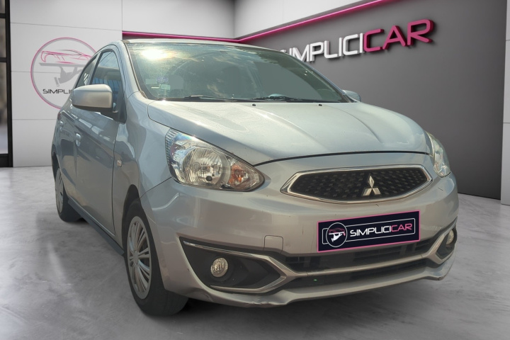 MITSUBISHI SPACE STAR