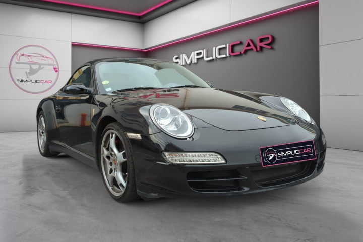 PORSCHE 911 CARRERA 4 CABRIOLET 997