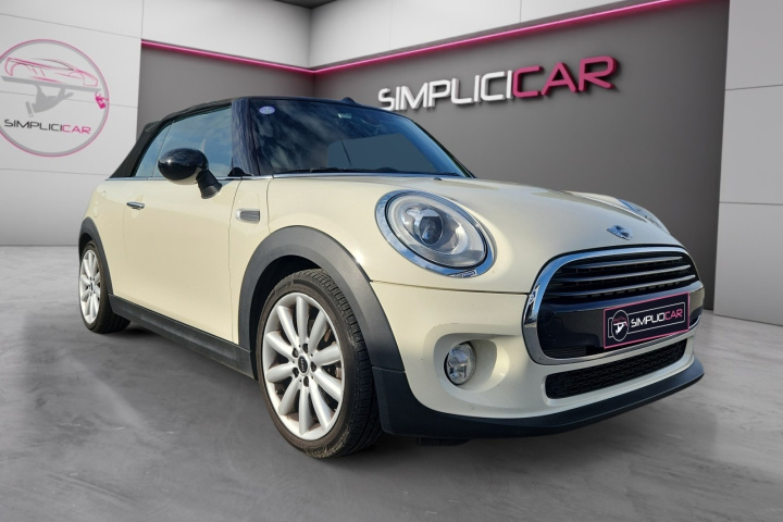 MINI CABRIOLET F57