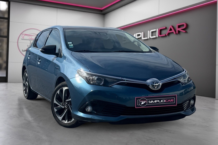 TOYOTA AURIS MY17