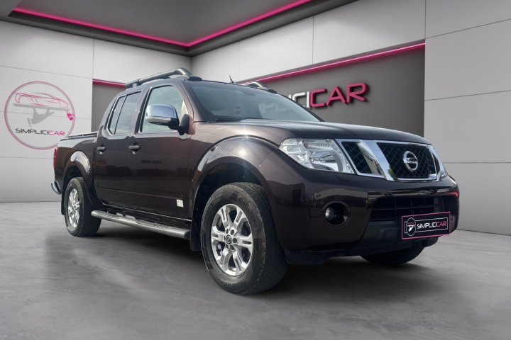 NISSAN NAVARA