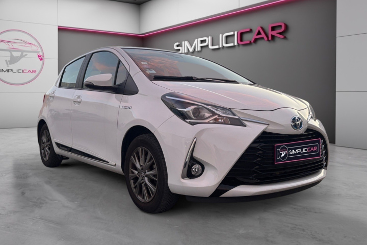 TOYOTA YARIS HYBRIDE MC2