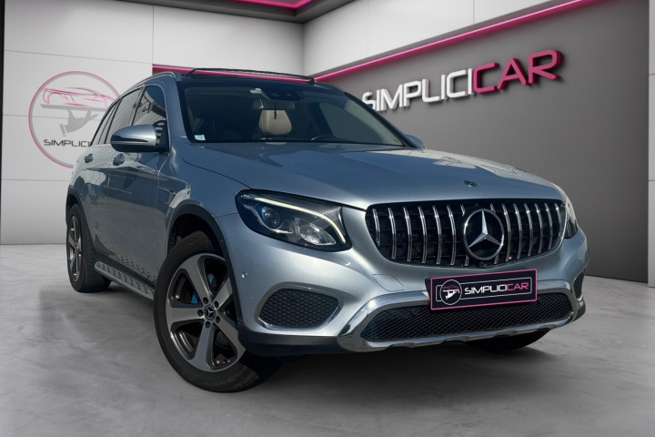 MERCEDES GLC